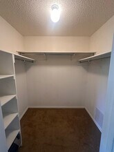 25039 Summit Creek in San Antonio, TX - Building Photo - Building Photo