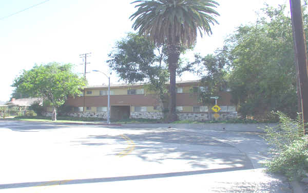 1900 S 2nd St in Alhambra, CA - Building Photo