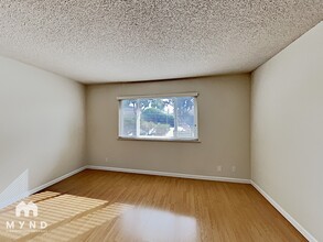 870 Burbank Dr in Santa Clara, CA - Building Photo - Building Photo