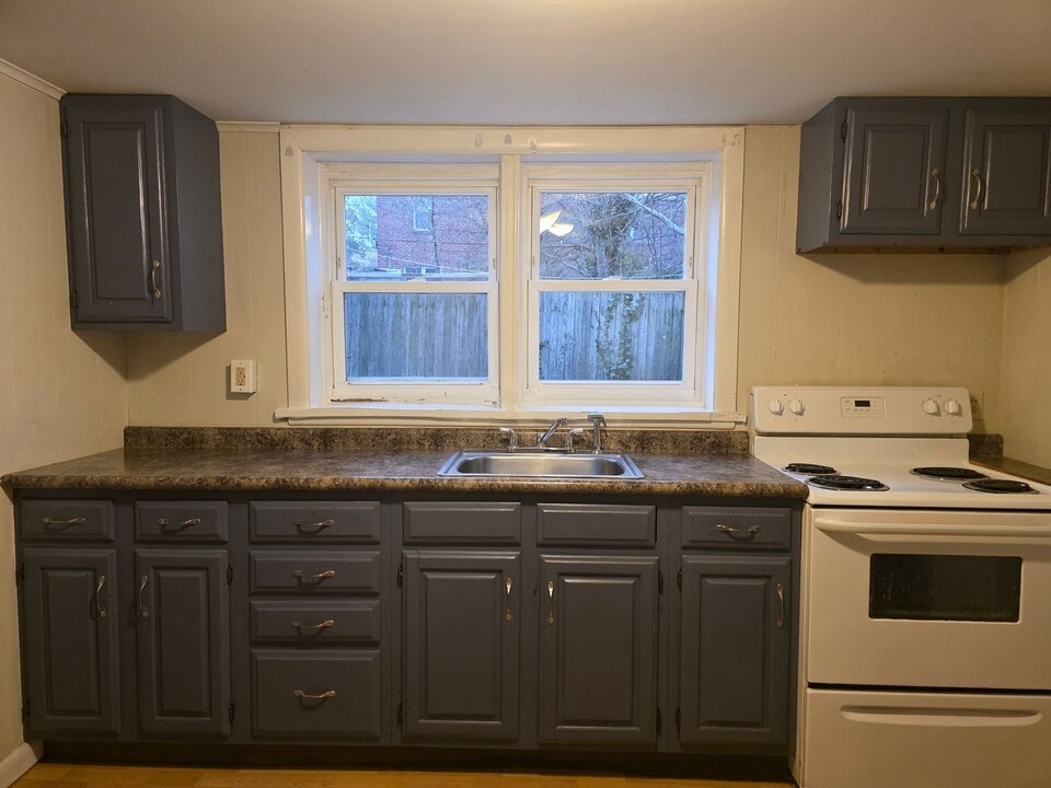 2717 W 3rd St in Wilmington, DE - Building Photo