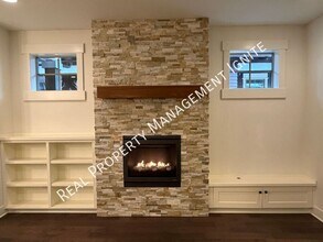 1650 NW Lewis St in Bend, OR - Building Photo - Building Photo