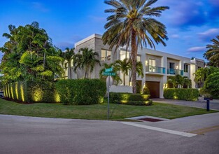 1005 Bucida Rd in Delray Beach, FL - Building Photo - Building Photo