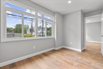 389 Highland Ave in Waterbury, CT - Building Photo - Building Photo