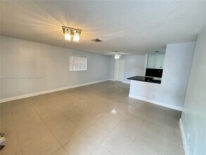 213 SW 2nd St in Hallandale Beach, FL - Building Photo - Building Photo