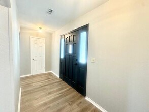 708 Caribbean Way in Niceville, FL - Building Photo - Building Photo