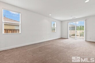 365 Pesaro Way in Reno, NV - Building Photo - Building Photo