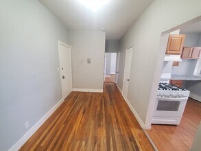 10 Abbotsford St, Unit 9 in Boston, MA - Foto de edificio - Building Photo