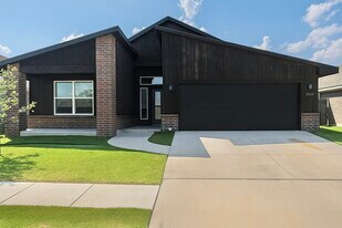 8605 Ricard Dr in Oklahoma City, OK - Building Photo