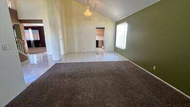 38612 Dedham Ct in Palmdale, CA - Building Photo - Building Photo