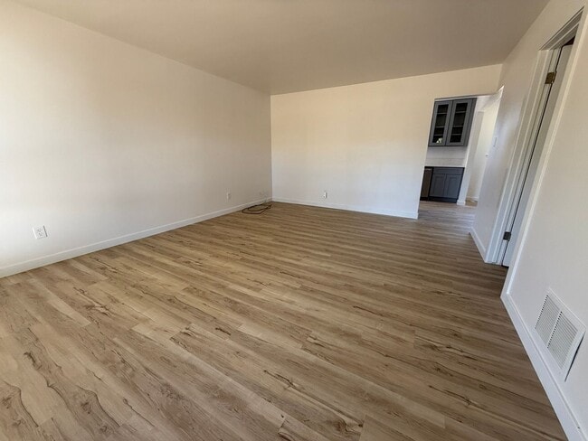 361 Valley View Dr in Santa Maria, CA - Building Photo - Building Photo