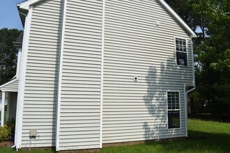 16 N Berrymeadow Ln in Durham, NC - Building Photo - Building Photo