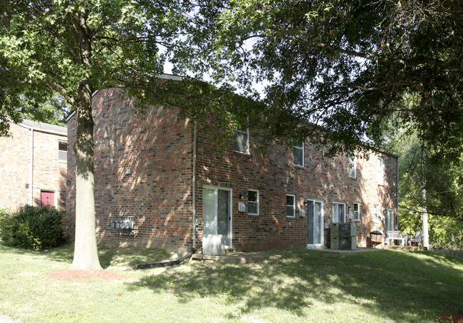 Alington Townhomes in Arnold, MO - Building Photo - Building Photo