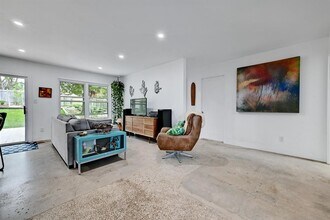 5303 Gladstone Dr in Austin, TX - Building Photo - Building Photo