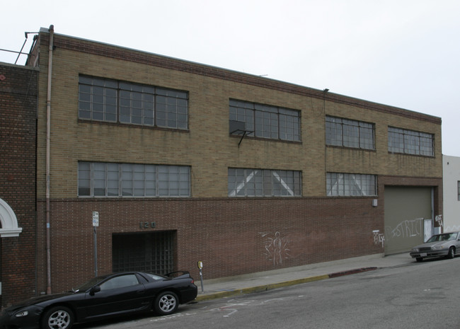 116 S Hewitt St in Los Angeles, CA - Building Photo - Building Photo