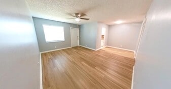 2301 SE 4th St, Unit 11 in Boynton Beach, FL - Building Photo