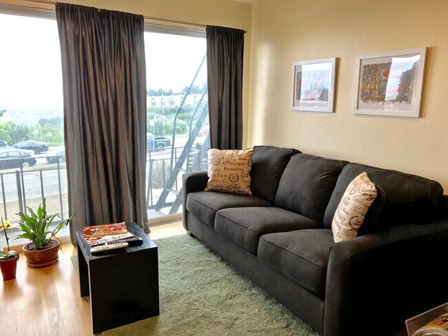 172 Portola Dr in San Francisco, CA - Building Photo - Building Photo