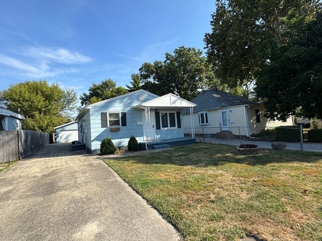 2109 Grandview Ave