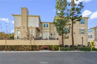 65 Juneberry, Unit 23 in Irvine, CA - Building Photo - Building Photo