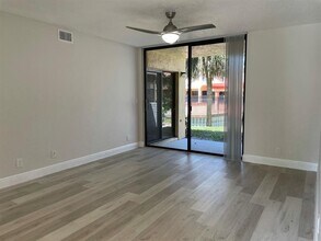 5741 Riverside Dr in Coral Springs, FL - Building Photo - Building Photo