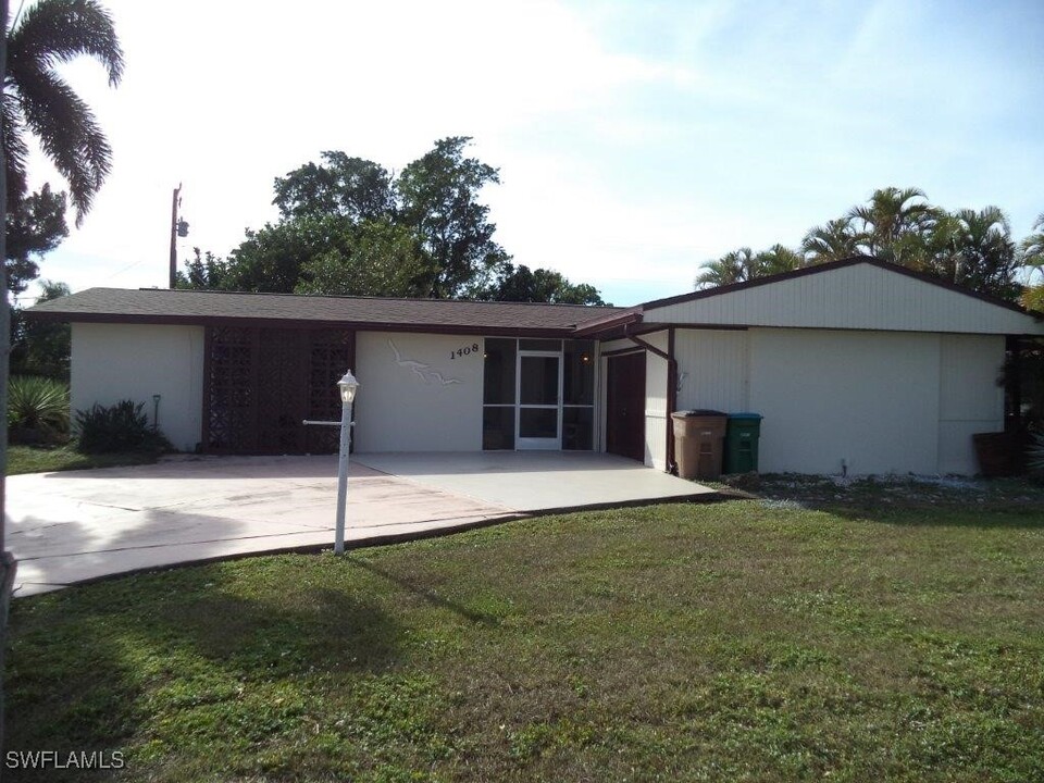 1408 SE 36th Terrace in Cape Coral, FL - Building Photo