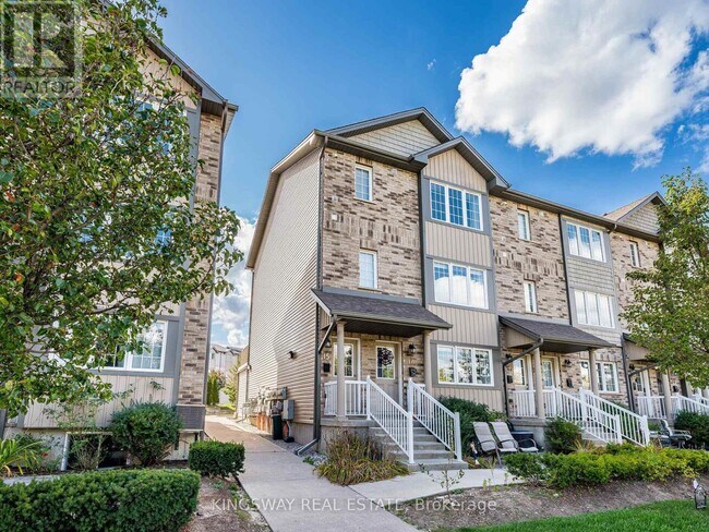 275 Old Huron Rd in Kitchener, ON - Building Photo - Building Photo
