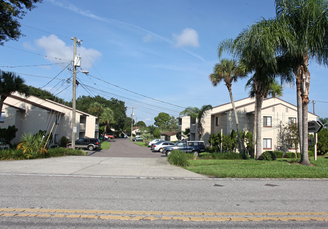 Lake Echo Apartments in Lake Alfred, FL - Building Photo - Building Photo