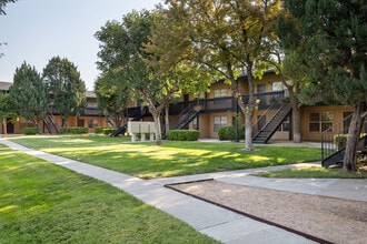 Canterbury Apartments in Amarillo, TX - Building Photo - Building Photo