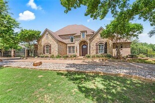 1817 Broken Bend Dr in Westlake, TX - Building Photo
