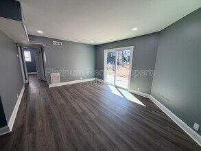 1512 Waverly Way in Monroe, GA - Building Photo - Building Photo