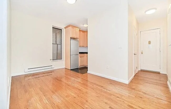 277 Mott St, Unit 1R in New York, NY - Building Photo - Building Photo