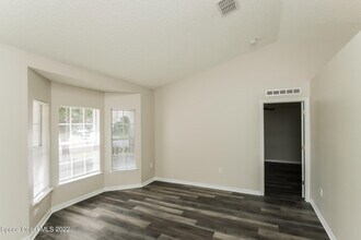 933 Carver Rd SE in Palm Bay, FL - Building Photo - Building Photo