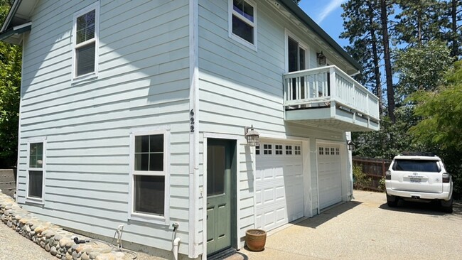 620-622 Chief Kelly Dr in Nevada City, CA - Building Photo - Building Photo