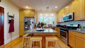 71 Williams St in Boston, MA - Building Photo