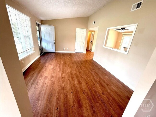 421 Barnhill Dr in Savannah, GA - Building Photo - Building Photo