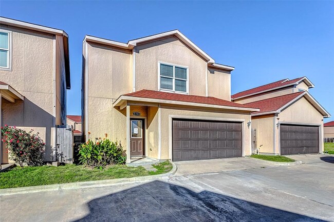 8704 Beviamo St in Houston, TX - Building Photo - Building Photo