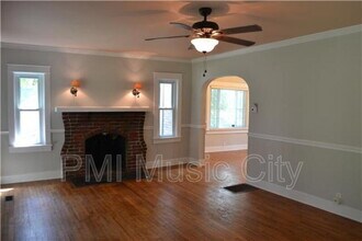 210 Garner Ave in Nashville, TN - Building Photo - Building Photo