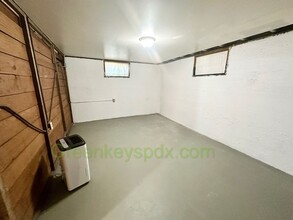 7212 NE Tillamook St in Portland, OR - Building Photo - Building Photo