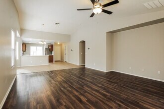 9132 W Cordes Rd in Tolleson, AZ - Building Photo - Building Photo