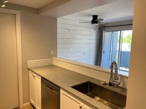 973 W 7th Ave in Vancouver, BC - Building Photo - Building Photo