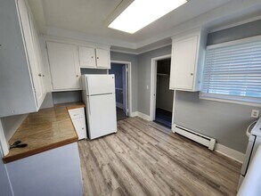 200 S West St in Royal Oak, MI - Building Photo - Building Photo