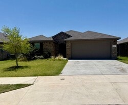 437 Destin Dr in Fort Worth, TX - Building Photo