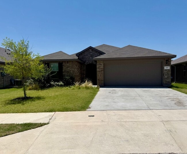 property at 437 Destin Dr