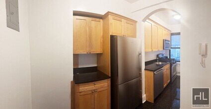 EAST 56 STREET in New York, NY - Building Photo - Building Photo