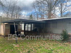 3610 Highlands Rd in Franklin, NC - Building Photo