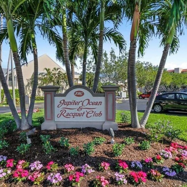 property at 1605 S US Hwy 1