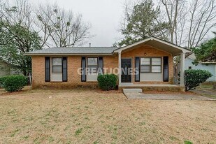428 W Lakeside Ave in Columbia, SC - Building Photo