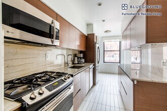 400 E 58th St in New York, NY - Building Photo - Building Photo