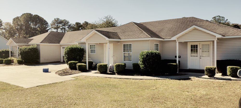 214 Pine St, Unit 214 B in Sparks, GA - Foto de edificio