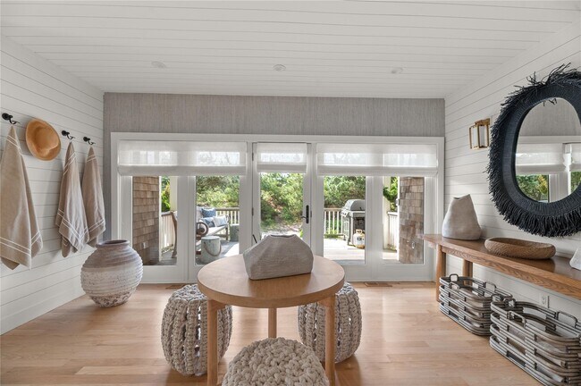 1005 Surf View Walk in Ocean Beach, NY - Building Photo - Building Photo