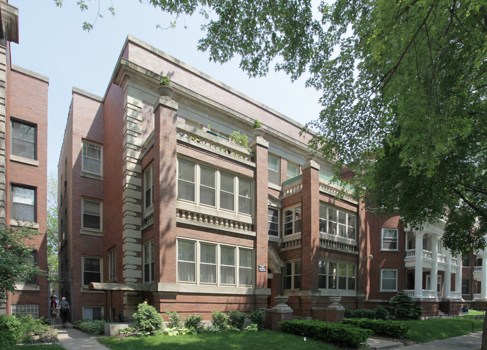 5483-5485 S Hyde Park Blvd in Chicago, IL - Building Photo